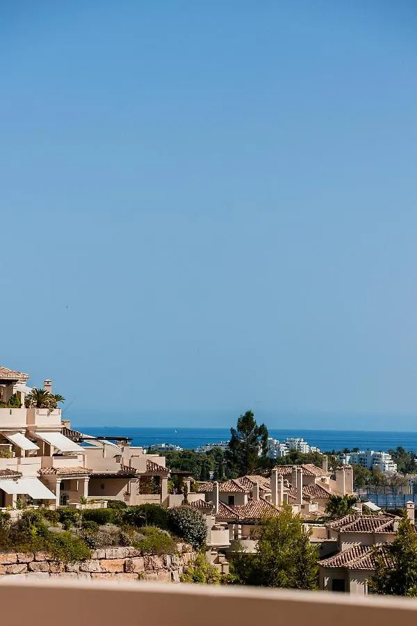 Capanes De Golf Luxury Apt Benahavis Spain
