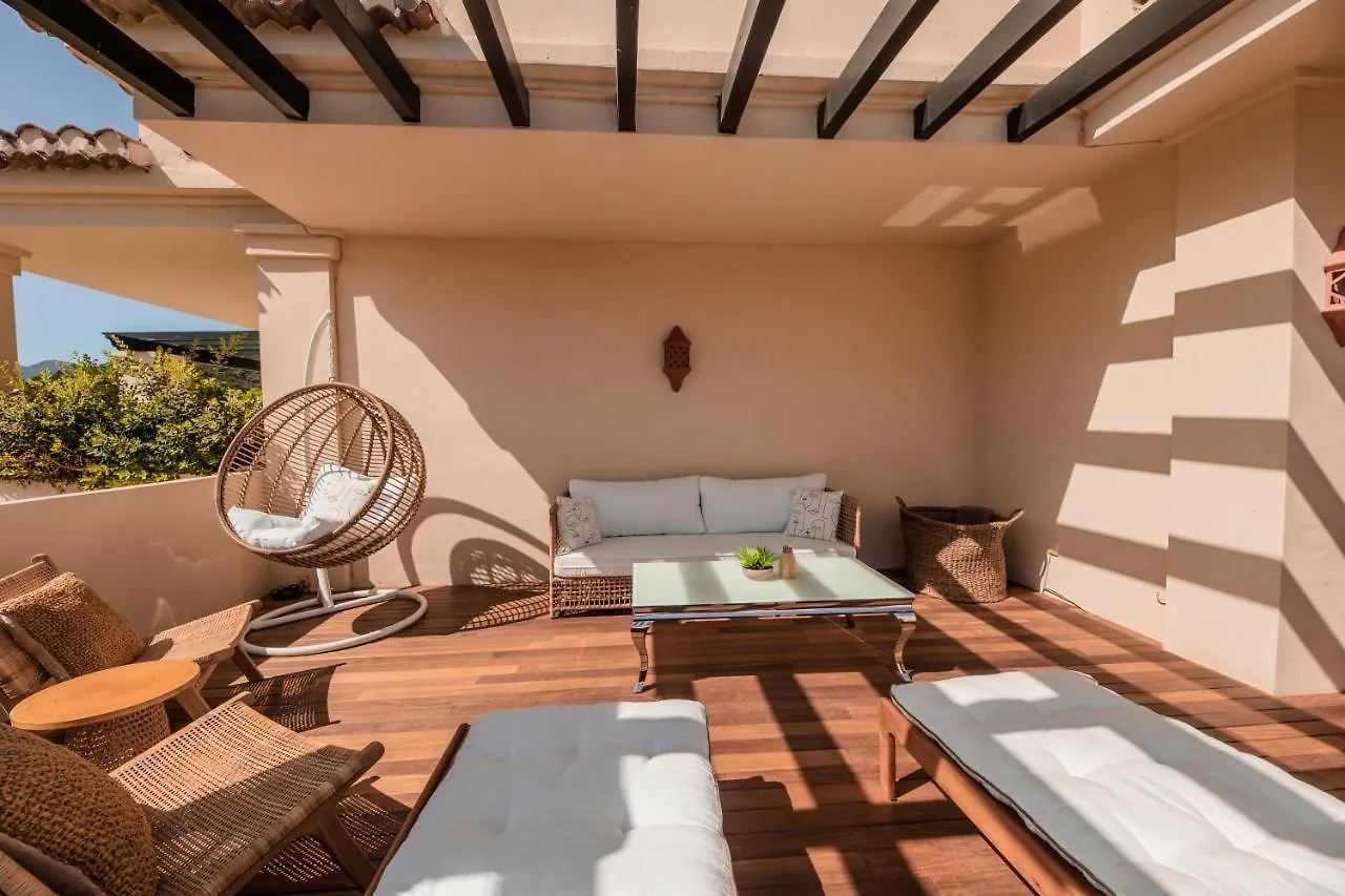Capanes De Golf Luxury Apt Benahavis