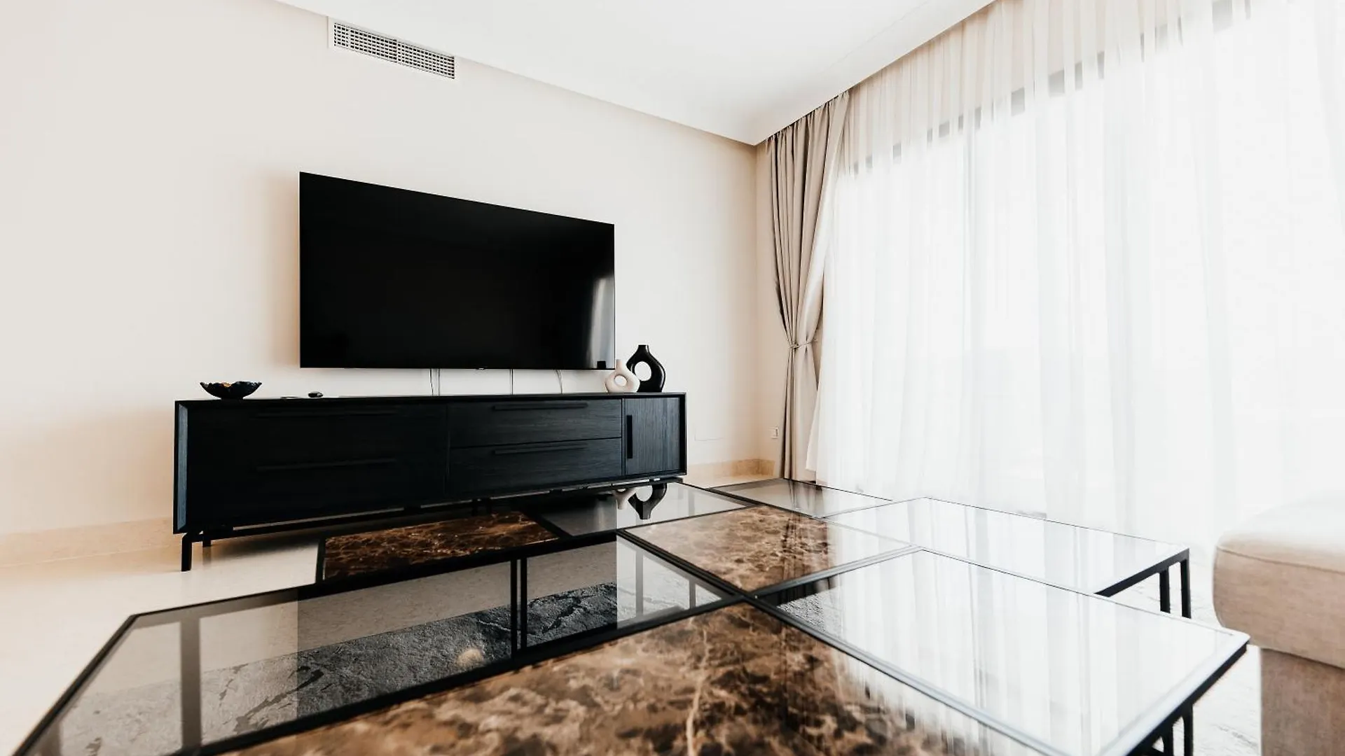 Apartment Capanes De Golf Luxury Apt Benahavis
