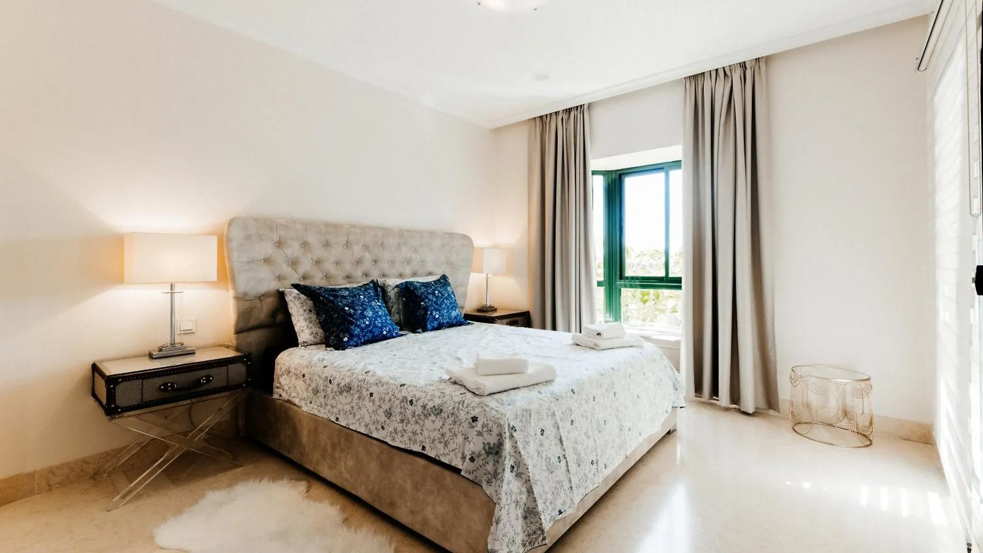 Capanes De Golf Luxury Apt Benahavis Apartment