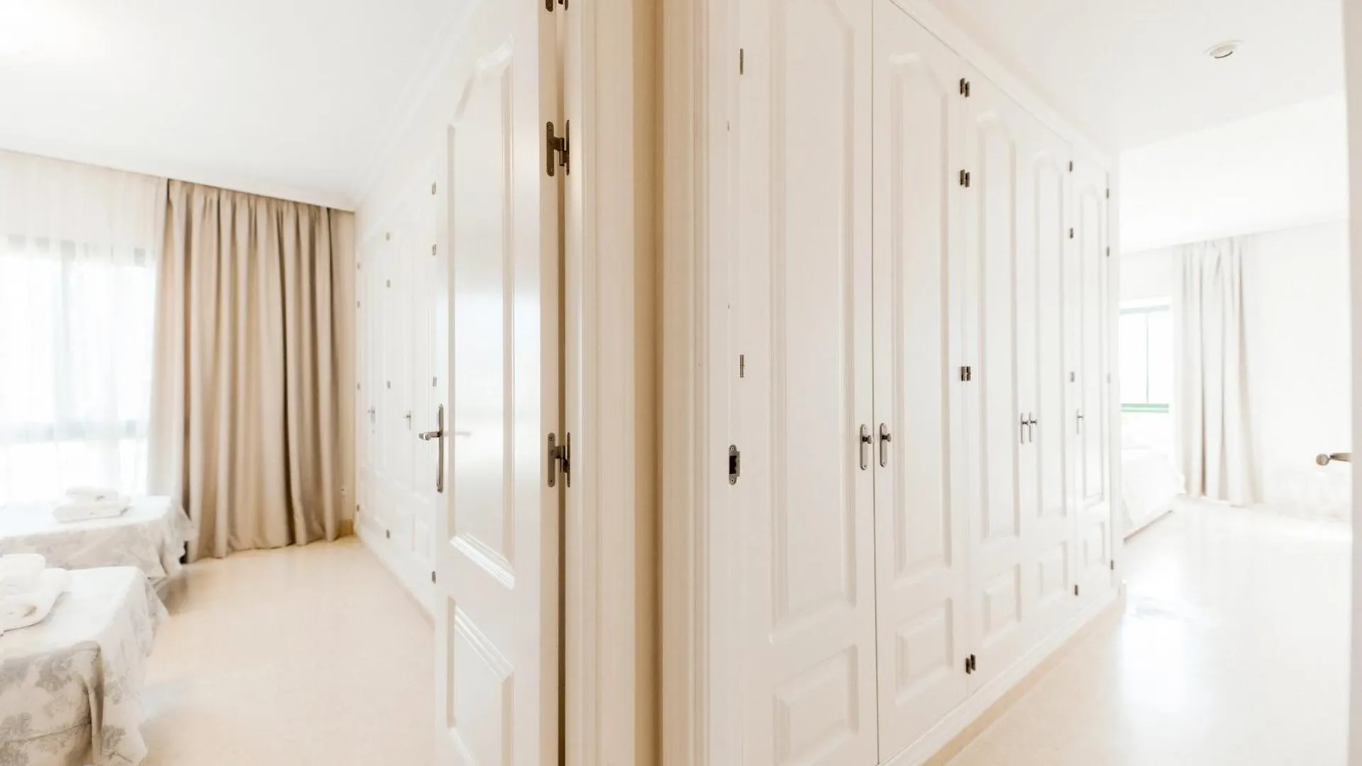 Apartment Capanes De Golf Luxury Apt Benahavis